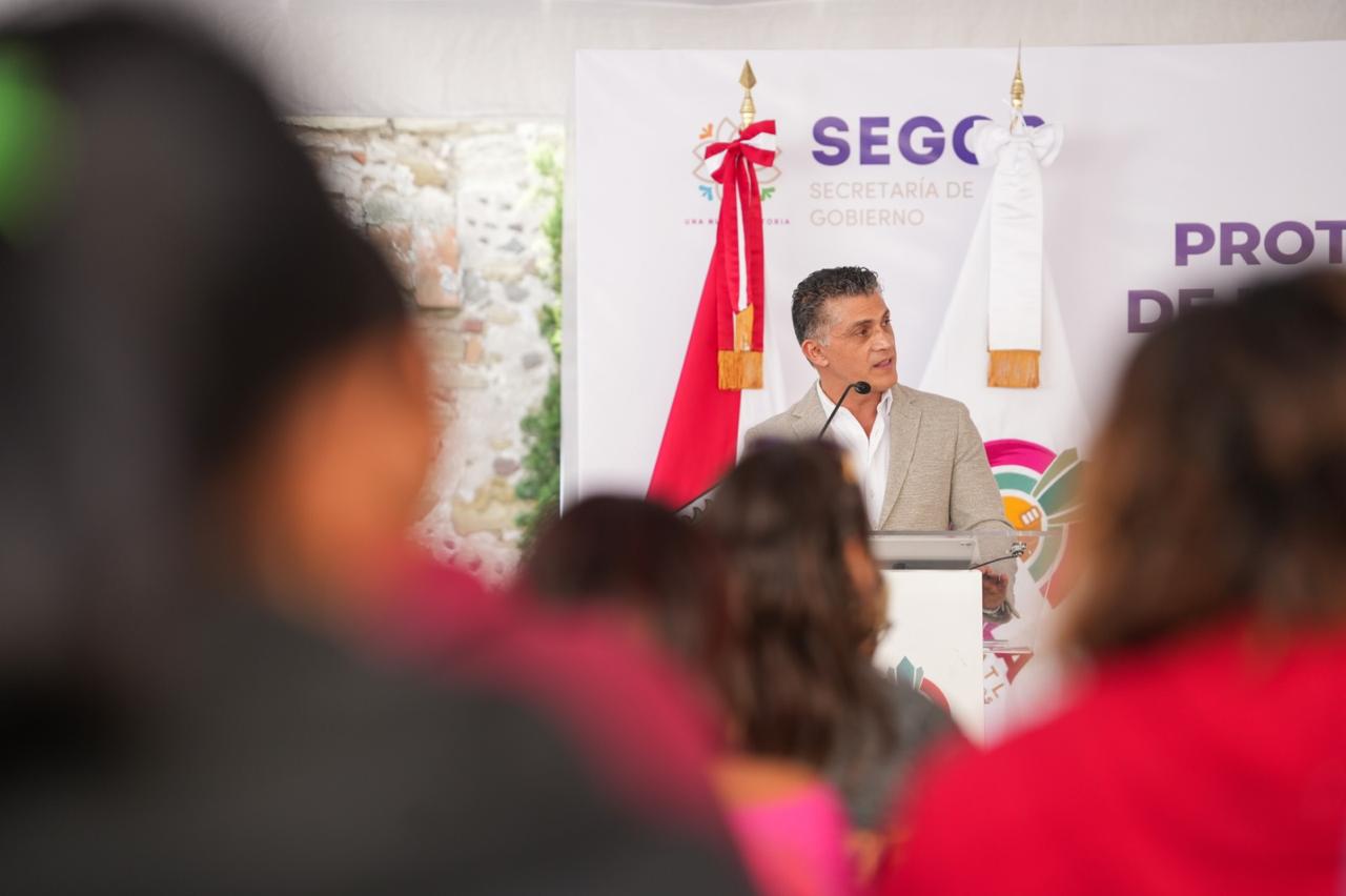 'Tlaxcala es origen, raíz y destino', afirma Alfonso Sánchez García en inicio del conversatorio sobre derechos de pueblos originarios